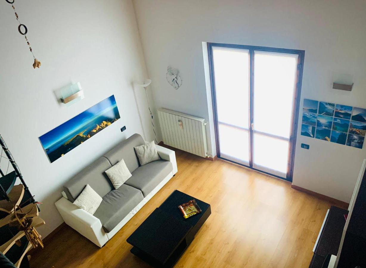 Iseolakerental - La Rocca Castro  Dış mekan fotoğraf